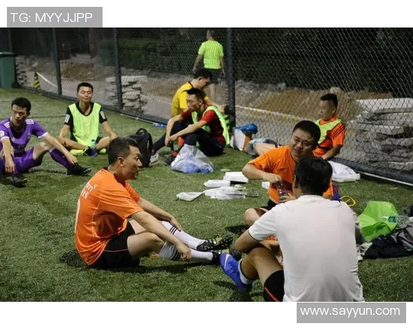 涵养与技术并重足球明星如何在场内外展现风范与责任感